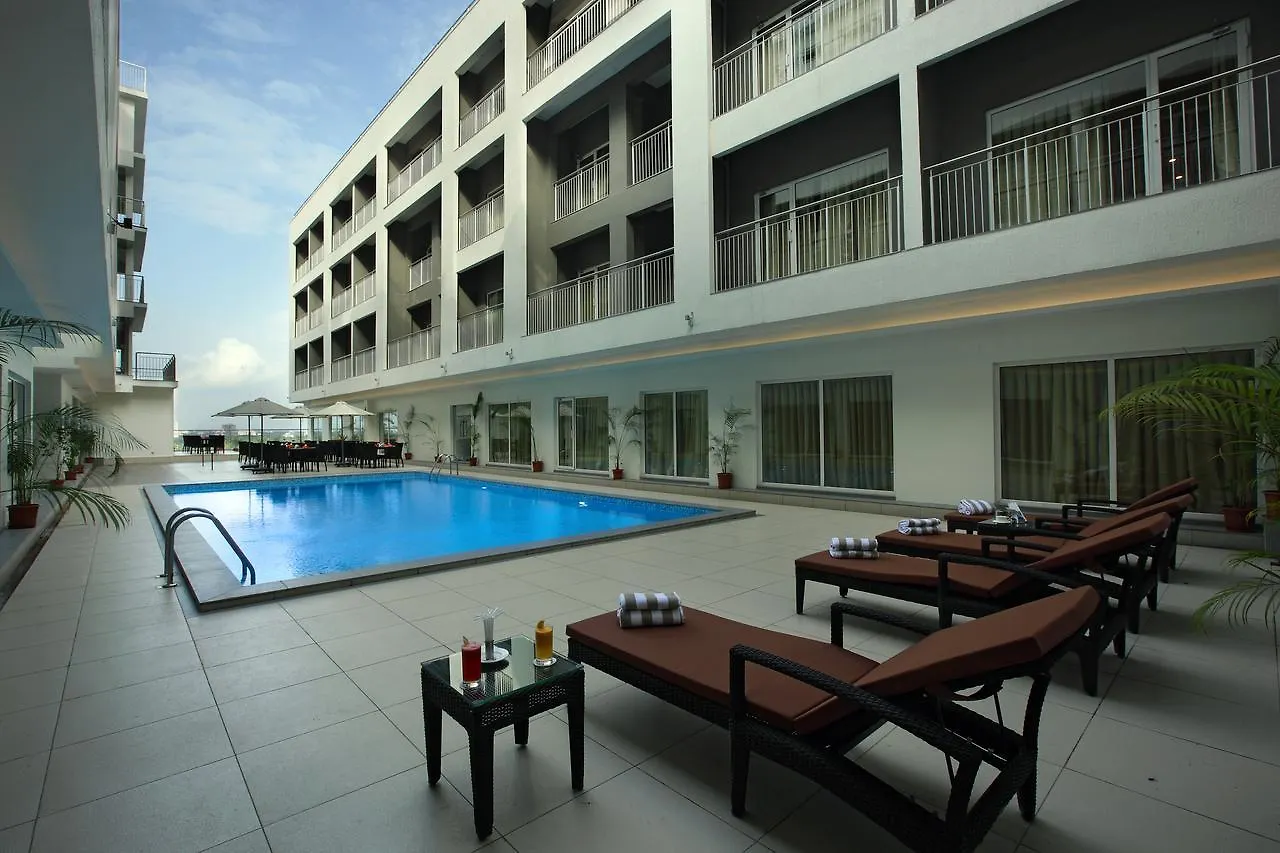 Hotel Starlit Suites Kochi